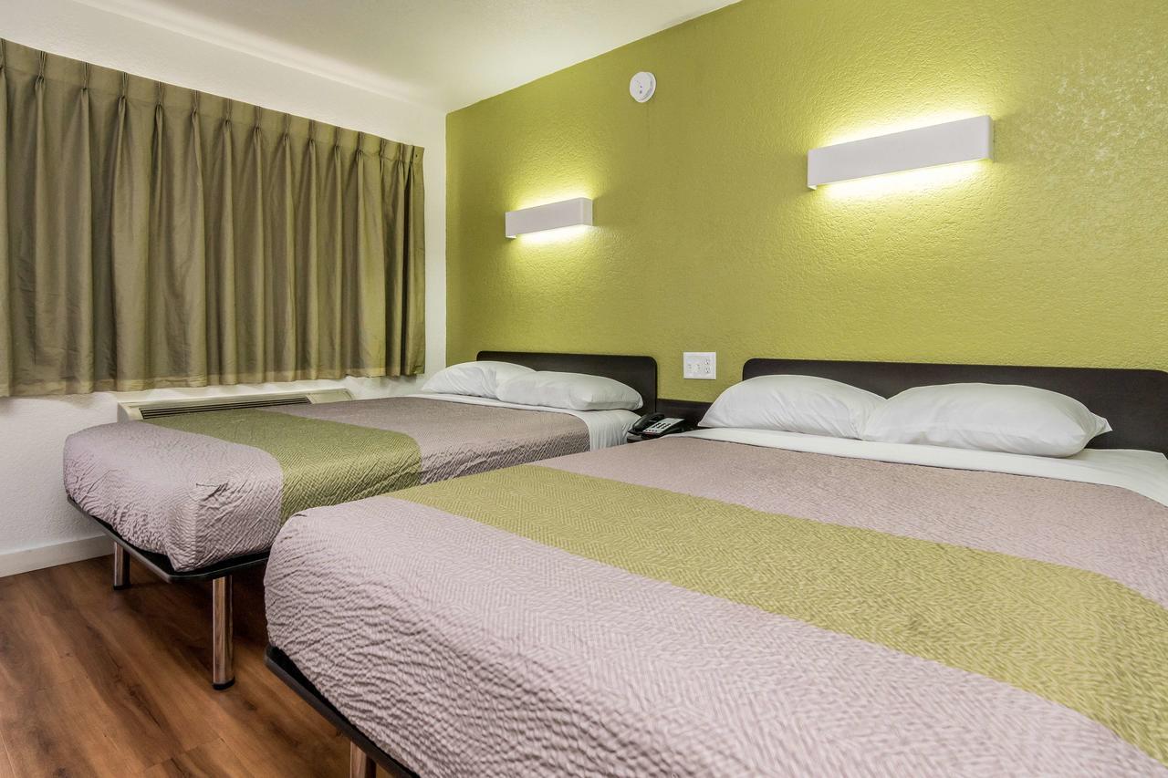 Motel 6 Fort Worth North Haltom City Экстерьер фото