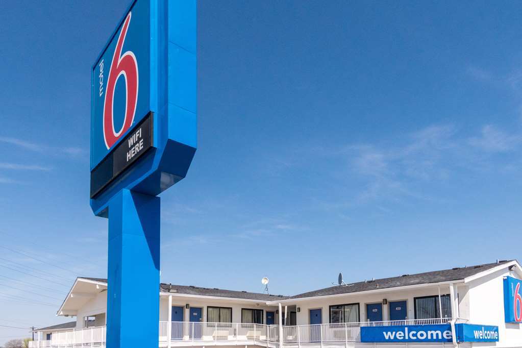 Motel 6 Fort Worth North Haltom City Экстерьер фото